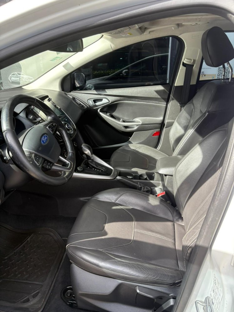 Ford Focus III 2.0 SE Plus — foto 8